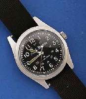 M.L. BEAN MILITARY-ARMBANDUHR, FÜR DIE US- ARMY, HIER ZIVIL GENUTZT, EDELST. MATT., KONTRASTZIFFERBL. M. 24ER U. 12ER ANZ., 17 ST. , HANDAUFZUG, ...