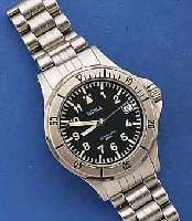 MÜHLE HERRENTAUCHERUHR, MATT. EDELST.-GEH., EDELST.-BD. M. SICHERHEITSFALTSCHL., MINERAL- FLACHGL., LÜN. M. 60ER TEILUNG, EINS. RAS- TEND ...