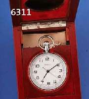 POLJOT MARINE B-UHR IM 3-TEILIGEN HOLZKASTEN, FERTIGUNGSNR. 21605, RUSSLAND, LT. BEI- LIEGENDEN ORIG. PAPIEREN 1994, UNGENUTZT, METALLGEH. HART ...