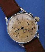 KONVOLUT: 2 ARMBANDUHRCHRONOGRAPHEN SCHWEIZ. PRODUKTION UM 1935, BEIDE 3-DRÜCKER-AUSF., BEIDE BASISKAL. V. LANDERON, FRÜHE AUSF. OHNE SCHALTRAD, ...