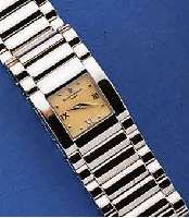 BAUME & MERCIER DAMENARMBANDUHR, EDELST. POL., DOPPELTE, UNSICHB. FALTSCHL., BOMB. SAPHIRGL., BEIGE FARB. BLATT M. AUFGES. WG-STD.-ZEICHEN, ...