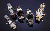CARTIER DAMENARMBANDUHR SANTOS, AUTOMATIK, EDELST., EINSCHALENGEH., GET. A-WELLE, BEI FERTIGST. WASSERD., SCHMUCKKRONE, LÜN. U. ZIERSCHRAUBEN IN ...