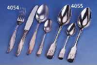 BESTECK FÜR 6 PERSONEN, 800ER SILBER, FLORALER DEKOR, BEST. AUS: 6 MESSER (GRIFFE GEFÜLLT, KLINGEN STAHL), 6 GABELN UND 6 LÖF- FEL, DAZU ABER ...