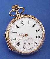 GAUTEUR HERRENTASCHENUHR, SCHWEIZ UM 1895, 18 CT. RG M. AUSGESTELLTEM GLASRANDSCHARNIER, AUF BOD. VERSCHLUNGENES SCHMUCKMONOGR. I(J)E, EMAILBL. ...
