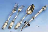 6 Gabeln und 6 LÖffel, 950er Silber, Paris um 1900, Rokokostil mit Barockelementen, zus. ca. 1000 g