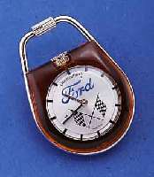 WERBETEILE D. AUTOFIRMA FORD, 1X SCHLÜSSEL- ANHÄNGEUHR, SERIE OLD ENGLAND, KUNSTSTOFFAUS- SENGEH., SCHWEIZER STIFTENANKERWERK, HANDAUF- ZUG, CA. ...