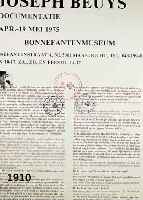BEUYS, JOSEPH, 1921-1986, BONNEFANTEN- MUSEUM, MULTIPLE, HANDSIGNIERT UND DREIFACH GESTEMPELT, CA. 54 X 37 CM