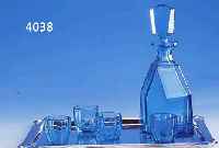 TABLETT, WMF UM 1905/10, MESSING VER- SILBERT, REINER JUGENDSTIL, 32 X 20 CM, DAZU LIKÖRKARAFFE UND 4 GLÄSER, BLAUES GLAS, TSCHECHAI UM 1935, ...