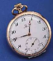 OMEGA HERRENTASCHENUHR OFFEN, 800ER SILBER, SCHWEIZ UM 1950, BODEN SYM. GUILL., MONOGR.- SPIEGEL FREI, RÄNDER ROTVERG., EMAILBL. SIGN., VERG. ...