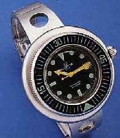 AQUADIVE PROFI-TAUCHERARMBANDUHR, AUTOMATIK, M. DAT., MASSIV EDELSTAHL-EINSCHALENGEH., AB HERST. WASSERD. BIS 100 METER, MASSIV EDEL- STAHLBD. MIT ...