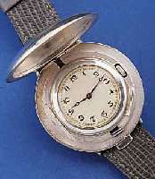 FRÜHE ARMBANDUHR NACH VORLAGE SAVONETTE- TASCHENUHR, 925ER SILBERGEH., CABRIOLETAUF., WERK M. PAßRING AUSSCHWENKBAR, SPRUNGDECKEL- EFFEKT DURCH ...
