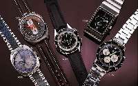 BREITLING ARMBANDCHRONGRAPH, SCHWEIZ UM 1969, EDELST., BODEN GESCHR., EDELST.-BAND NEUTR./SPÄTER, SCHW. ORIG.-KONTRASTZIFFERBL. M. 15 MIN.- U. 12 ...