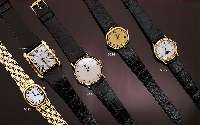 AUDEMARS PIGUET DAMENARMBANDUHR, GEH. GG 750/000, MECH. MIT HANDAUFZUG, MONDPHASENAN- ZEIGE, SAPHIRGL., SPRUNGDECKELBD., AB HERST. WASSERD., ...