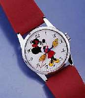 KONVOLUT: 4 COMICARMBANDUHREN AUS WALT DISNEY- PRODUKTION, M. STIFTENANKERW., ALLE METALL- GEH. VERCHR., KUNSTSTOFFBÄNDER, DARST. MICKEY MOUSE, ...