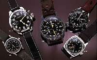 LONGINES FLIEGERARMBANDUHR, SCHWEIZ UM 1946, SCHWERES STAHL-CARREE-CAMBRE-GEH., BODEN GE- DR., LÜNETTE M. INNENZEIGER BEIDS. DREHB., ...