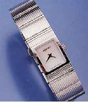 MOVADO DAMENDESIGNERARMBANDUHR CONCERTO, SCHWEIZ UM 1999, EDELST. INCL. BAND, BOMB. SAPHIRGL., BOD. AUFGEDR., ORIG.-ETUI, PAP., GARANTIEK. ...