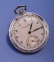IWC HERRENTASCHENUHR, ART DECO, SCHWEIZ UM 1938, EDELST., BOD. U. GLASRAND AUFGEDR., 2-FARB. VERSILB. KONTR.-ZIFFERBL., GEBL. STAHLZEIG., 15 ST., ...