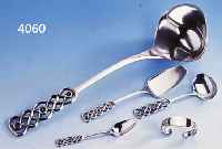 17-TEILIGES BOWLEBESTECK FÜR 3 PERSONEN, 830ER SILBER, NORWEGEN, DAVID ANDERSEN, UM 1960/65, ABSTR. GERMAN. DEKOR, BOWLE- KELLE, 3 LÖFFELCHEN, ...