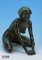 BREKER, ARNO, 1900-1991, KNIEENDES MÄDCHEN, BRONZESKULPTUR, PATINIERT, SIGNIERT UND BEZ.: E.A., ES WURDEN NUR ZWEI KÜNSTLEREXEMPLARE ...