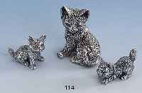 3 Tischdekoration: Katzen, 925er Silber massiv, naturalist.-idealist. Darst., H bis ca. 6 cm, total ca. 380g