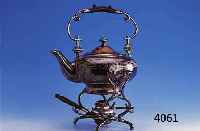 TEEKANNE MIT STÖVCHEN, ENGLAND, VICTORIANISCH UM 1860/70, PLATED, 2. BAROCK MIT KLASSIZ. EINSCHLAG, GRIFFE EBENHOLZ, BRENNERGRIFF BUCHE, ...