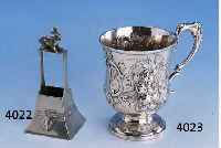 ZAHNSTOCHERBEHAELTER, WMF UM 1906, LEGIERUNG BRITANNIA, REINER JUGENDSTIL, BEKRÖ- NUNG IN FORM EINES HASEN, H CA. 11.5 CM