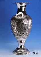 BALUSTERVASE, PERSIEN 30-50ER JAHRE, SILBER, REICH ZISELIERT U. PUNZIERT, REINE HANDARBEIT, STILTYP. ORNAMTENTIK, PARADIES- GARTENMOTIV, IN ...