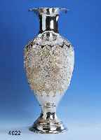Balustervase, Persien 30-50er Jahre, Silber, reich ziseliert u. punziert, reine Handarbeit, stiltyp. Ornamtentik, Paradies- gartenmotiv, rundum ...