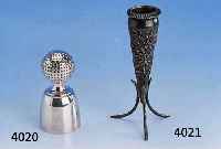 ZIERVASE, CHINA, SHANGHAI 1900, 900ER SILBER, BAMBUSDEKORATION, SYMBOL FÜR WIDERSTANDS- FÄHIGKEIT, BIEGSAMKEIT UND DURCHSETZUNGSVER- MÖGEN, ...