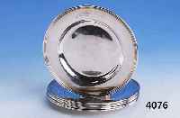 6 TELLER, AMERIKA UM 1910/15, 925ER SILBER, ZEITLOSE FORM, BES.-MONOGR., D CA. 15.5 CM, CA. 455 G