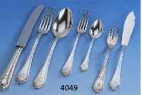 BESTECK FÜR 12 PERSONEN, DEUTSCH BSF UM 1910, 800ER SILBER, STIL. AKANTHUSBLATTDEKOR, BES.-MONOGR. Z, BEST. AUS: 12 MENUELÖFFEL, 12 ...