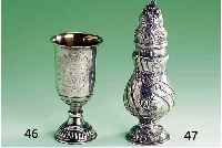 Zuckerstreuer, Schleissner, Hanau um 1900, 800er Silber, Phantasiezeichen, Rokokostil, l. verbeult, sehr dekorativ, H ca. 16 cm