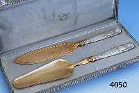 Set: Tortenheber und Tortenmesser, Frankreich um 1930, Silber gepr., Griffe gefÜllt, Gebr.-Teile Metall vergoldet, Art-Deco, im Orig.-Etui