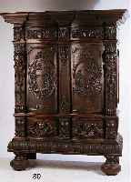KLEINER DIELENSCHRANK, 1890/1900, IM STIL EINER DANZIGER SCHAPP, EICHE MASSIV, REICH DOPPELGESCHWEIFT, BILDHAUERARBEIT AUS DEM VOLLHOLZ ...