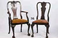 2 ARMLEHNSTÜHLE UND 2 STÜHLE, CHIPPENDALE- STIL, NUßBAUM MASSIV, DUNKEL GEBEIZT, MIT KLAUENFÜßEN UND AUFGESETZTER SCHNITZEREI, BEZUG ...