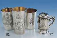 Spardose, deutsch um 1860, 12-lÖtig, in Form eines Bierseidels, Inschrift: Wilhelm in Kartusche, Perlleistenverz., verschließbar (Schloß ...