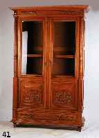 VIELZWECKSCHRANK, BELGIEN, 1895/1905, EICHE MASSIV, BZW. RAHMEN Z.T. KASTANIE, MESSING GRIFFE, SCHNITZEREIEN AUS DEM VOLLHOLZ BZW. AUFGESETZT, ...