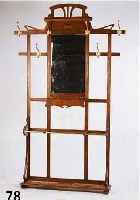 GARDEROBE, ENGLAND/NIEDERLANDE, CA. 1900/05, EICHE, EICHEFURNIER UND BUCHE, MESSINGVERZIER- UNG, SPIEGEL SEKUNDÄR, TEILRESTAURIERT, REICH ...