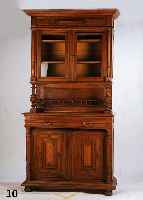 AUFSATZBUFFET, BELGIEN, UM 1890/1900, EICHE MASSIV, BZW. EICHEFURNIER, FREISTEHEND GEDRECHSELTE SÄULEN, OBERTEIL VERGLAST, EIN- LEGEBÖDEN, ...