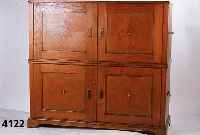 Zweiteiliger Brandschrank, deutsch, 1900-1905, wohl MÜnchen, Eiche massiv, Korpus z.T. Weichholz, Inletts mit Einlegearbeiten aus versch. ...