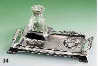 Schreibtischgarnitur, um 1900/05, Warschau, Meistermarke Plewkiewicz, Jugendstil, Metall sek. versilbert, Tintenfaß sek., ca. 27 x 17 cm