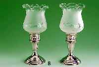 Paar Windlichter, Sterlingsilber, USA, Fuß gefÜllt, Glas geÄtzt, mit floralem Muster, H. ca. 24 cm