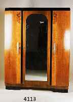 SCHRANK, FRANKREICH ART-DECO, UM 1930/35, NUß, NUß GESPIEGELT FURNIERT, MIT VERSCHIE- DENEN EDELHÖLZERN INTARSIERT, Z.T. SCHWARZ ABGESETZT, ...