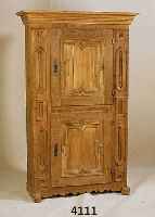 SCHRANK, LIPPE-DETMOLD, 19. JH., EICHE MASSIV, GESCHNITZTE APPLIKATIONEN, 2 TÜREN, 2 EINLEGEBÖDEN, SPANNUNGSRISSE, CA. 149X93X41 CM, MIT ...