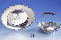 Konvolut, Amerika, 925er Silber, Bes.-Mono- gr., best. aus: HenkelkÖrbchen, Durchbruch- arbeit, ca. 13.5 x 4 cm und kleine Anbiet- platte, ca. ...