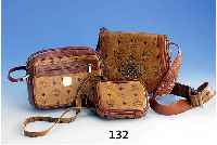 3 Handtaschen von MCM, brauner Kunststoff mit Leder, versch. Formen und GrÖßen, Gebr.- spuren