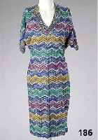 MISSONI-Strickkleid, 100% Baumwolle, bunte quergestreife Missonioptik, kurze Ärmel, ehem. Neupreis lt. Einl. ca. DM 2800.- ungetragen, RÜckenl. ...