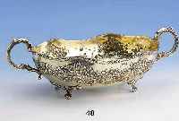 Anbietschale, deutsch, wohl Hanau um 1900, 800er Silber, Reste alter Innenvergoldung, ca. 1185 g, ca. 13 x 39 x 21 cm