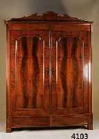 KLEIDERSCHRANK, NORDDEUTSCH, 1890/1900, KORPUS WEICHHOLZ, MAHAGONIFURNIER, PYRAMIDEN- MAHAGONI GESPIEGELT Z.T. DOPPELT, SCHÖNES LEBENDIGES ...
