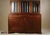 AUFSATZMÖBEL, BELGIEN, UM 1910, KORPUS WEICHHOLZ, EICHEFURNIER, INTARSIEN IN EBEN- HOLZ UND BIRKE, OBERTEIL MIT FACETTIERTEM GLAS, 2 ...
